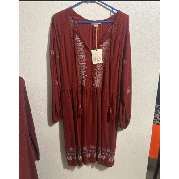 09 Knox Rose Rust Red Embroidered Boho Peasant Mini Dress - Picture 2 of 4